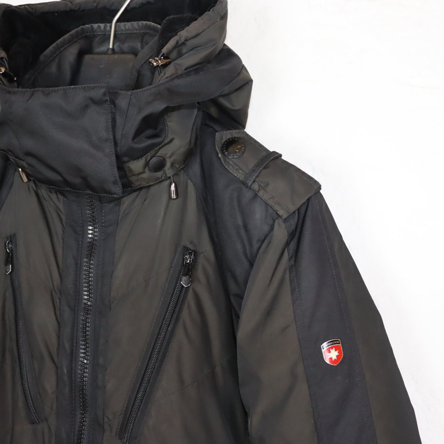 Vintage 00er Y2K WELLENSTEYN Winterjacke gefüttert mit Kapuze schwarz khaki metallic S