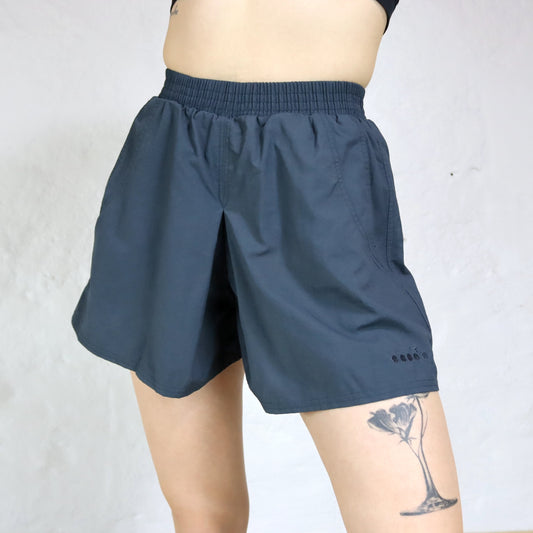 Vintage 80s 90s DIADORA shorts culottes dark gray deadstock 36