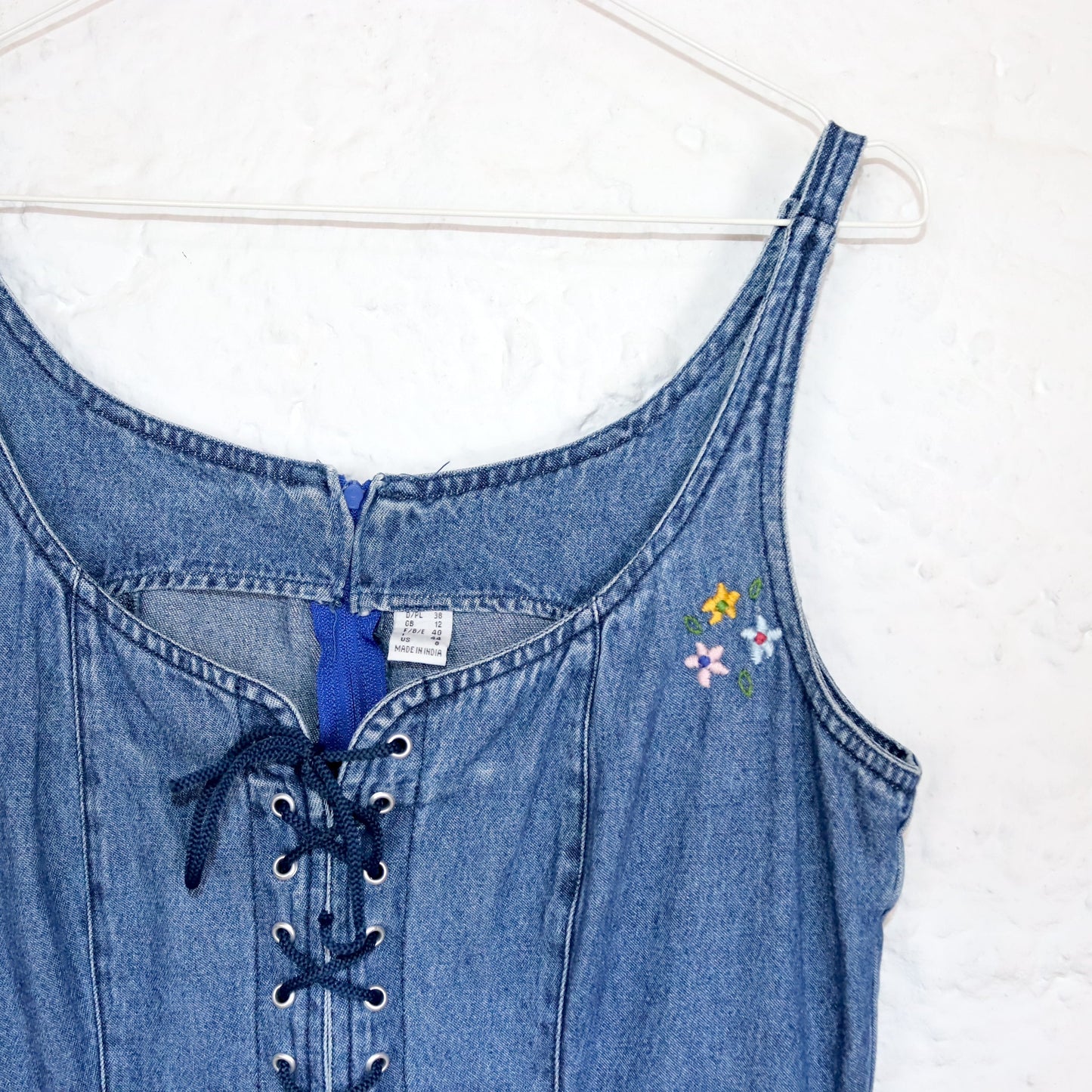 Vintage 80s 90s denim dress mini dress short dress denim embroidery details 38