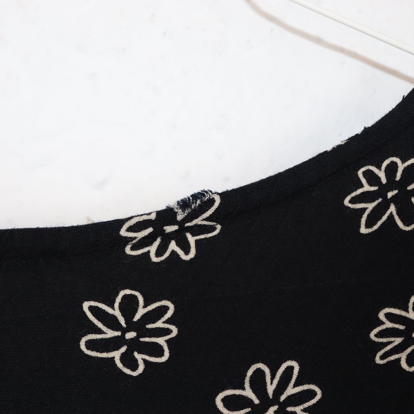 Vintage 80s 90s mini dress sleeveless floral pattern dark blue viscose 38