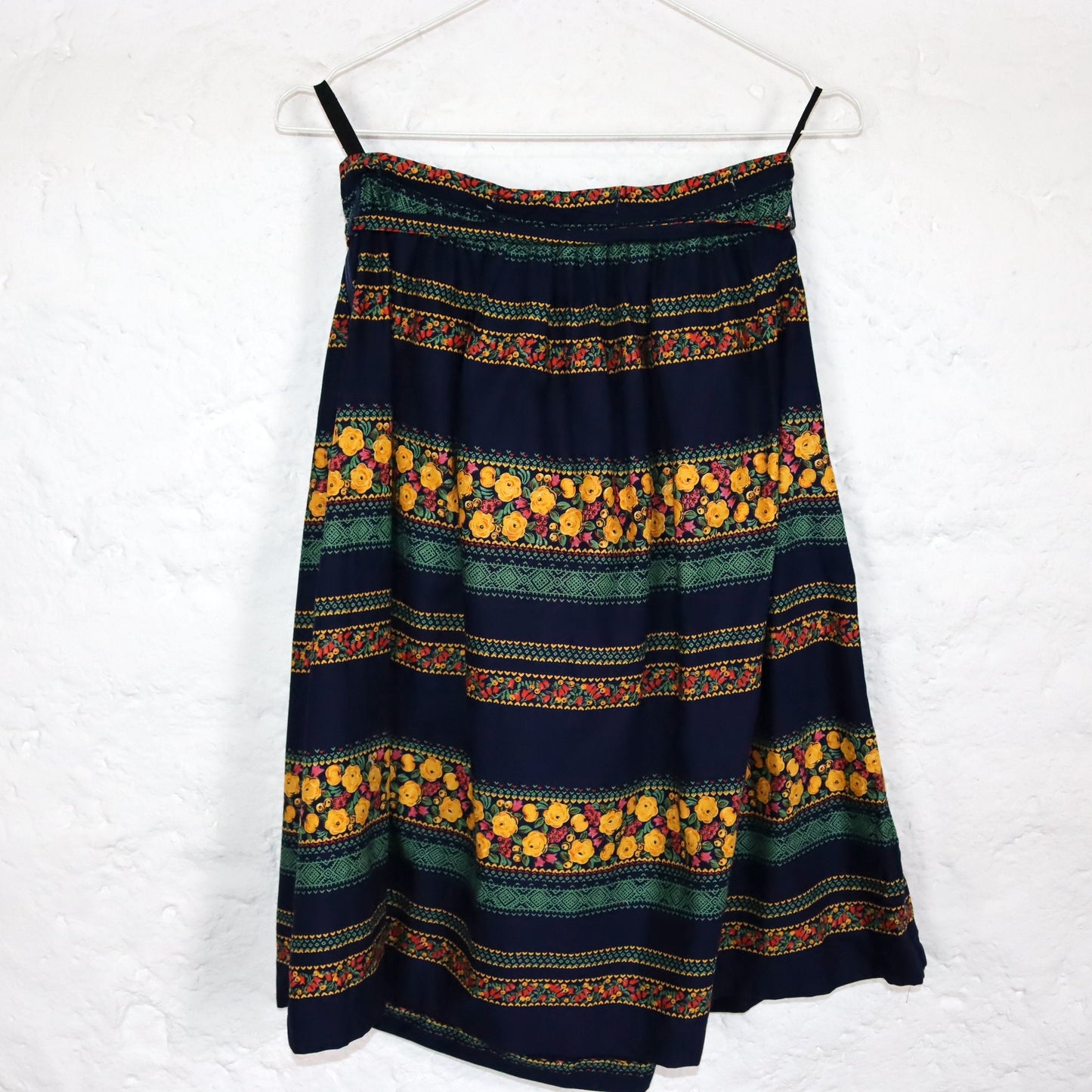 Vintage 70er 80er HERZMÄDEL Bekleidung Erfurt DDR Zweiteiler Rock Top Kleid gemustert S