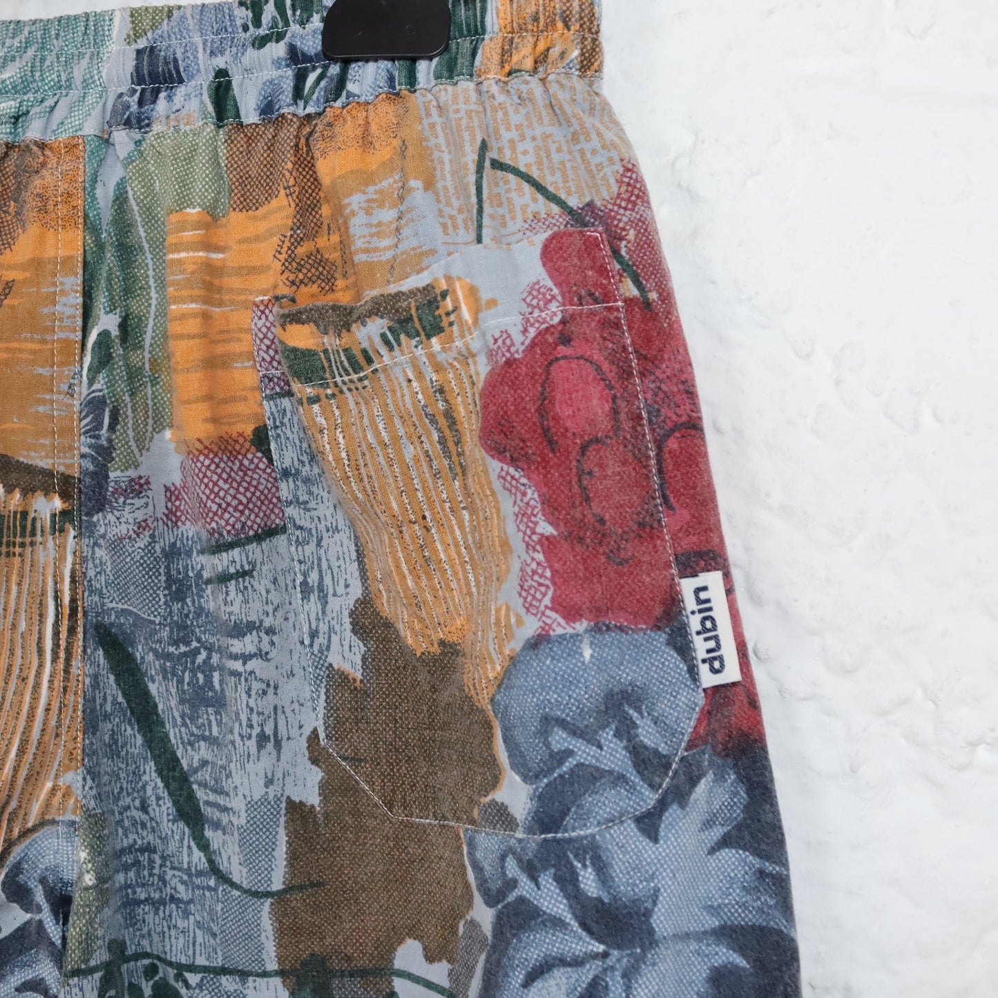 Vintage 80er 90er DUBIN Bermudashorts Shorts kurze Hose crazy pattern Blumenmuster bunt 38