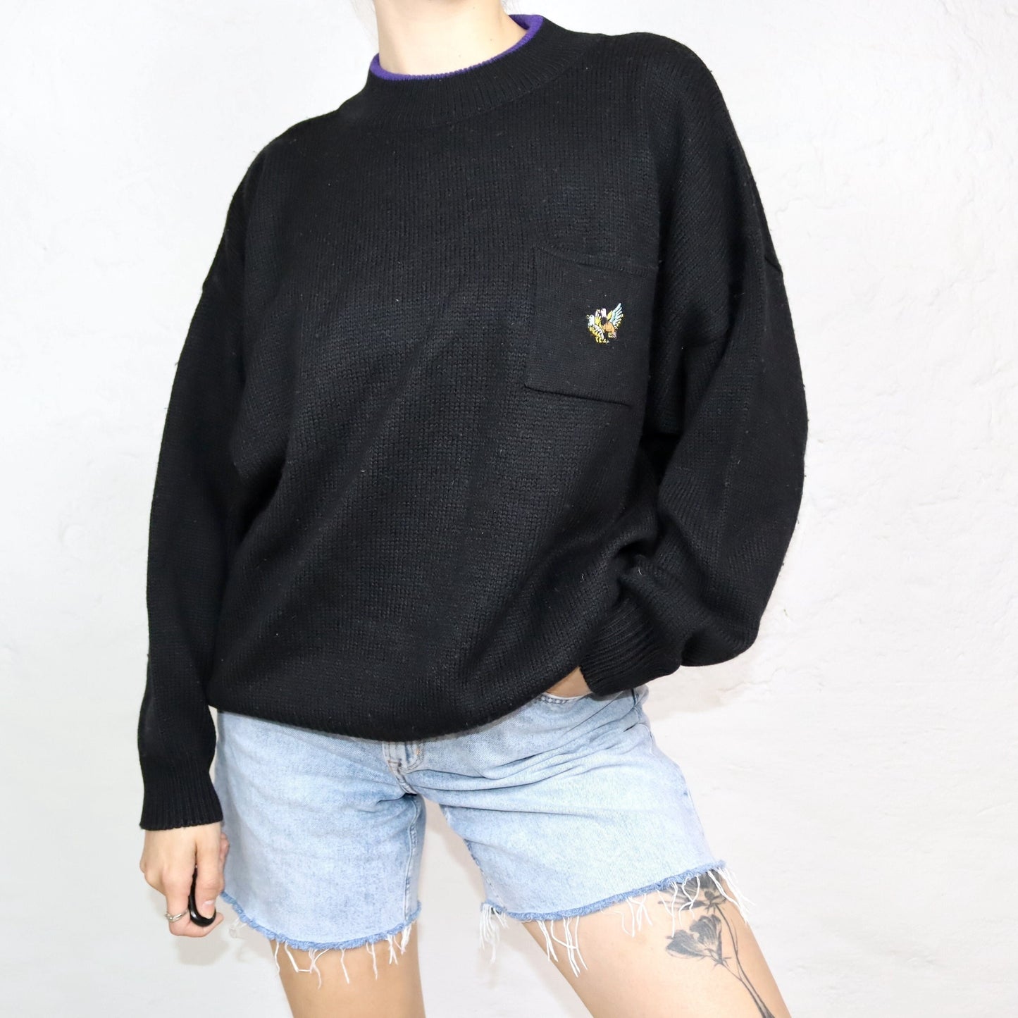 Vintage 80er 90er SUCCO DI Lana Pullover Wolle schwarz lila Stickerei XL