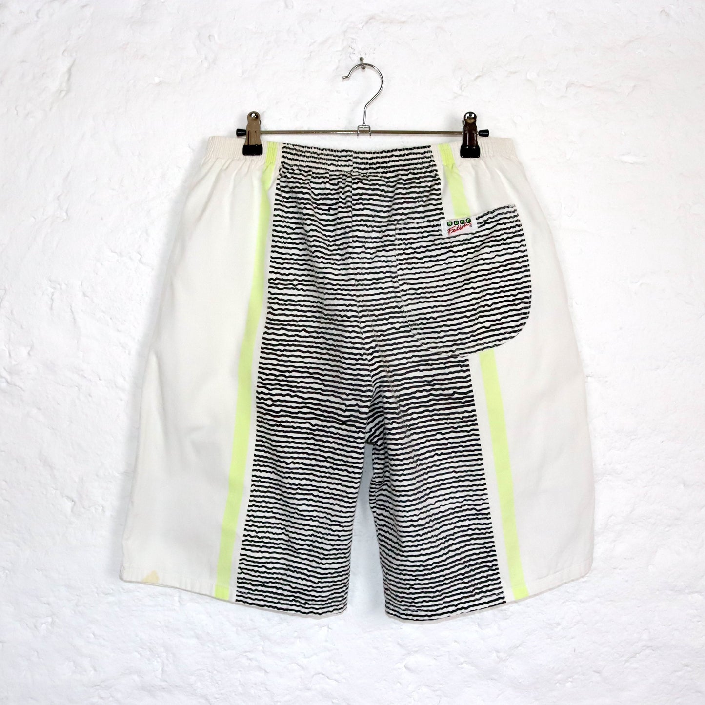 Vintage 80s 90s SURF FETISH shorts swim shorts crazy pattern white L