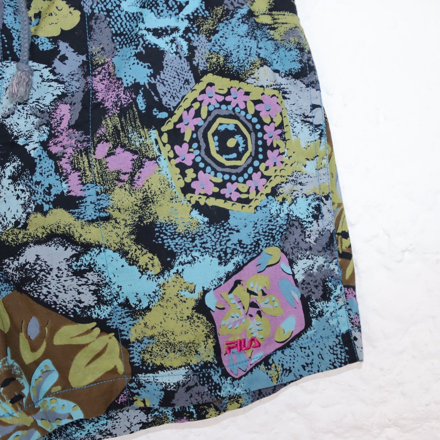Vintage 80er 90er FILA Bermudashorts Shorts kurze Hose crazy pattern bunt M