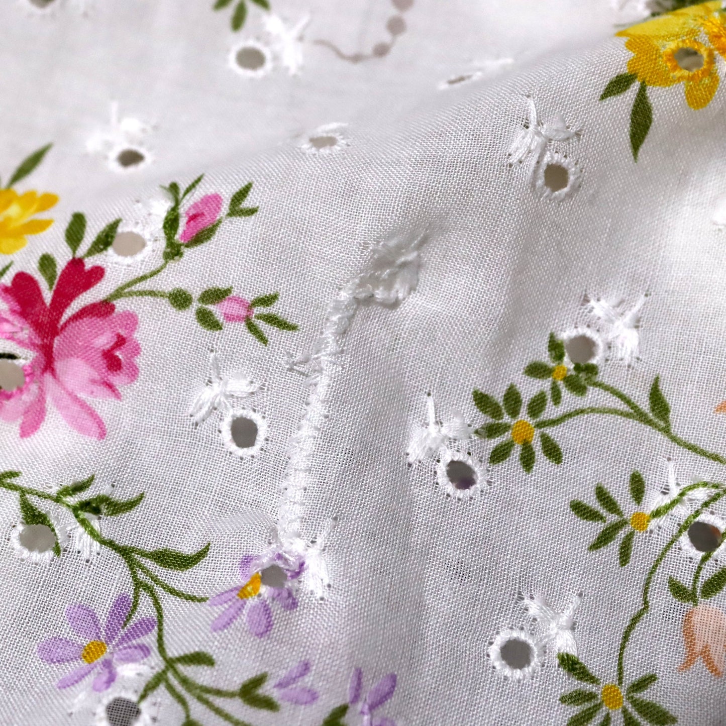 Vintage 70er 80er DDR Maxikleid Sommerkleid leicht transparent Blumenmuster Boho weiß S