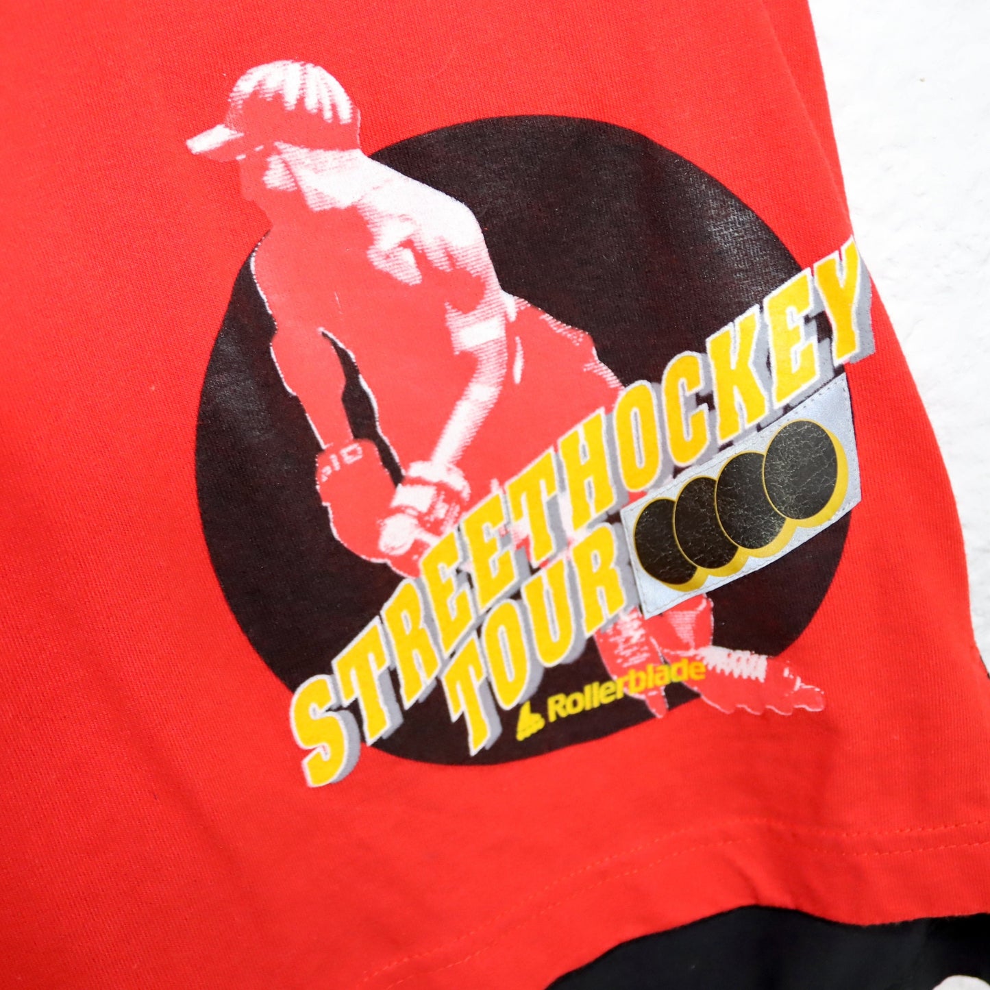 Vintage 80s 90s DARWINS T-Shirt short sleeve print Rollerblade Streethockey black red