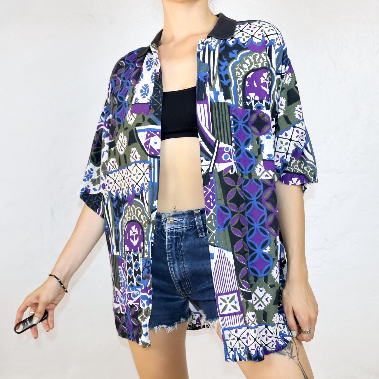 Vintage 80s 90s PIERRE MONET shirt short sleeve crazy pattern viscose colorful L