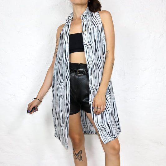 Vintage 80er 90er MISS H Longbluse Bluse Kleid ärmellos Viskose crazy pattern grau weiß M