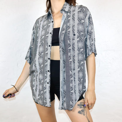 Vintage 80s 90s WOODPECKER shirt short sleeve crazy pattern black white viscose 39/40 S