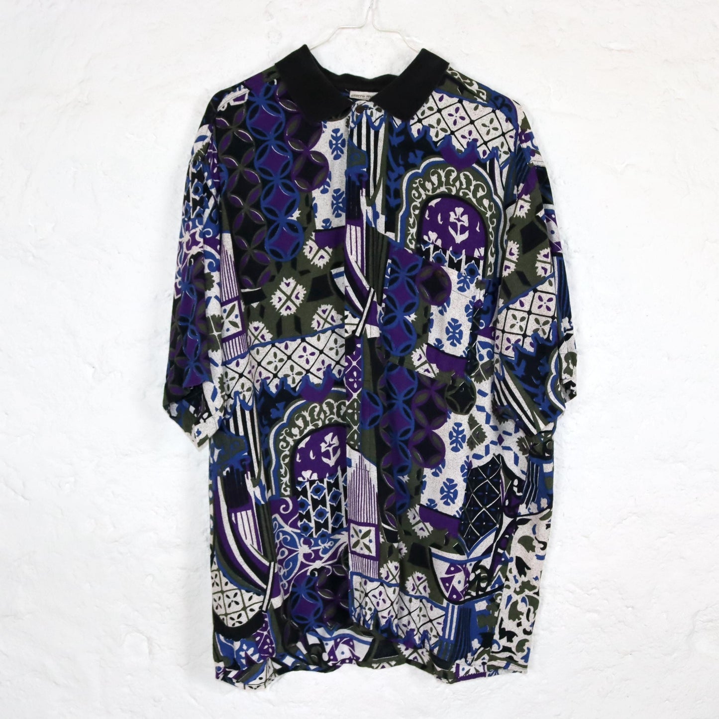 Vintage 80s 90s PIERRE MONET shirt short sleeve crazy pattern viscose colorful L