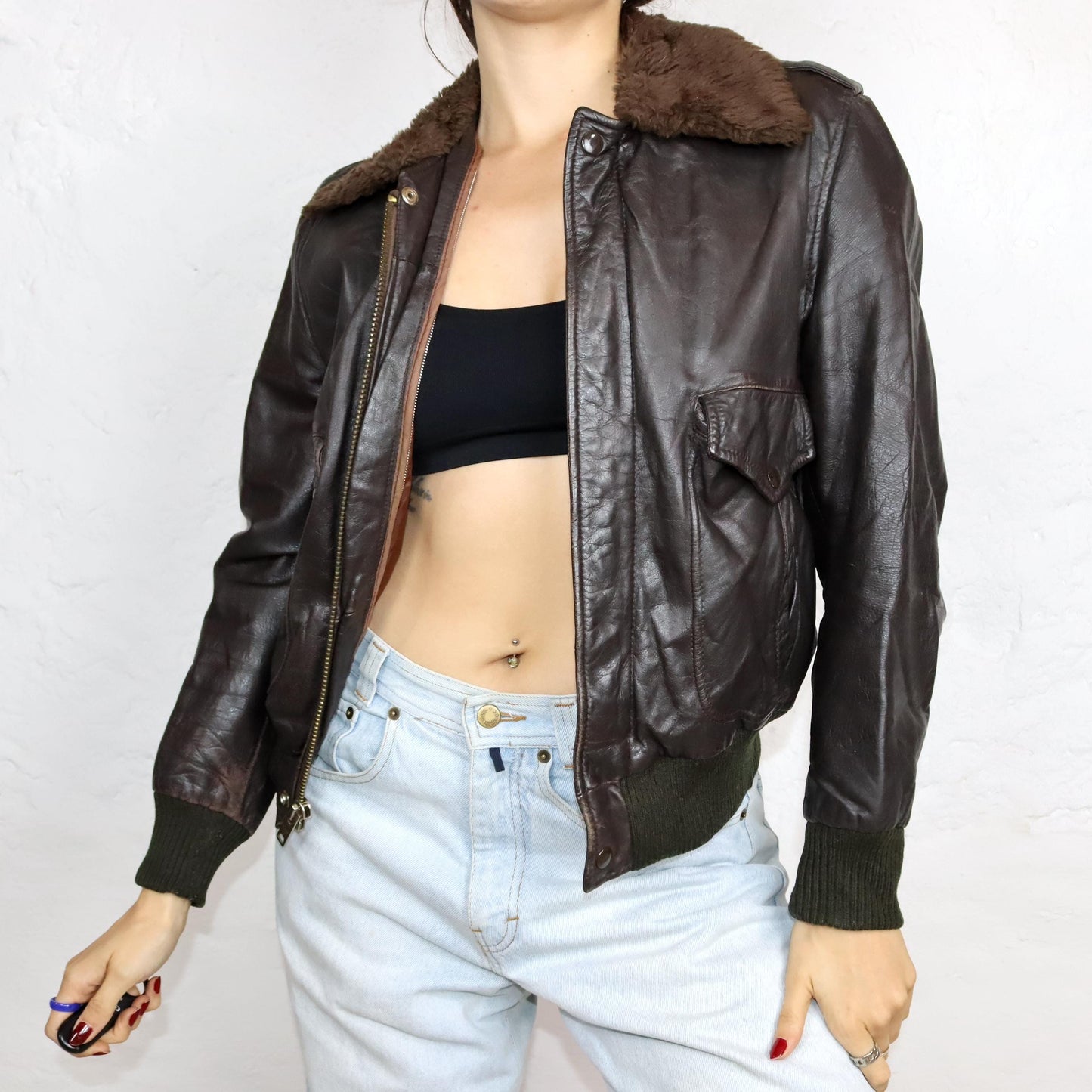 Vintage 80s 90s leather jacket pilot jacket dark brown faux fur collar S