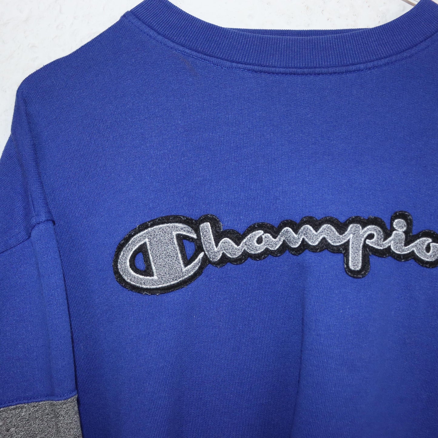 Vintage 80s 90s CHAMPION sweatshirt pullover blue gray black 164 S
