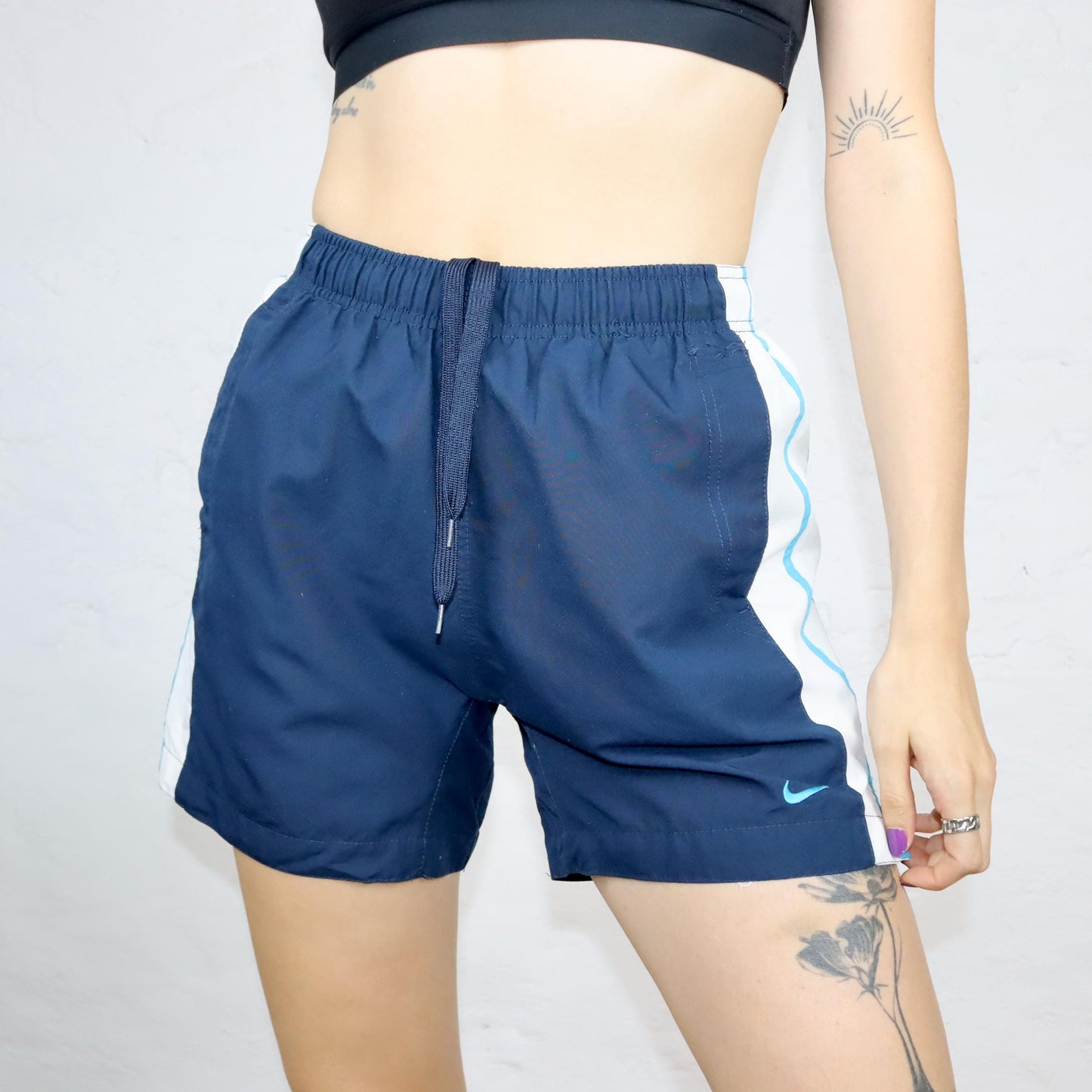 Vintage 80s 90s NIKE shorts short pants dark blue white S