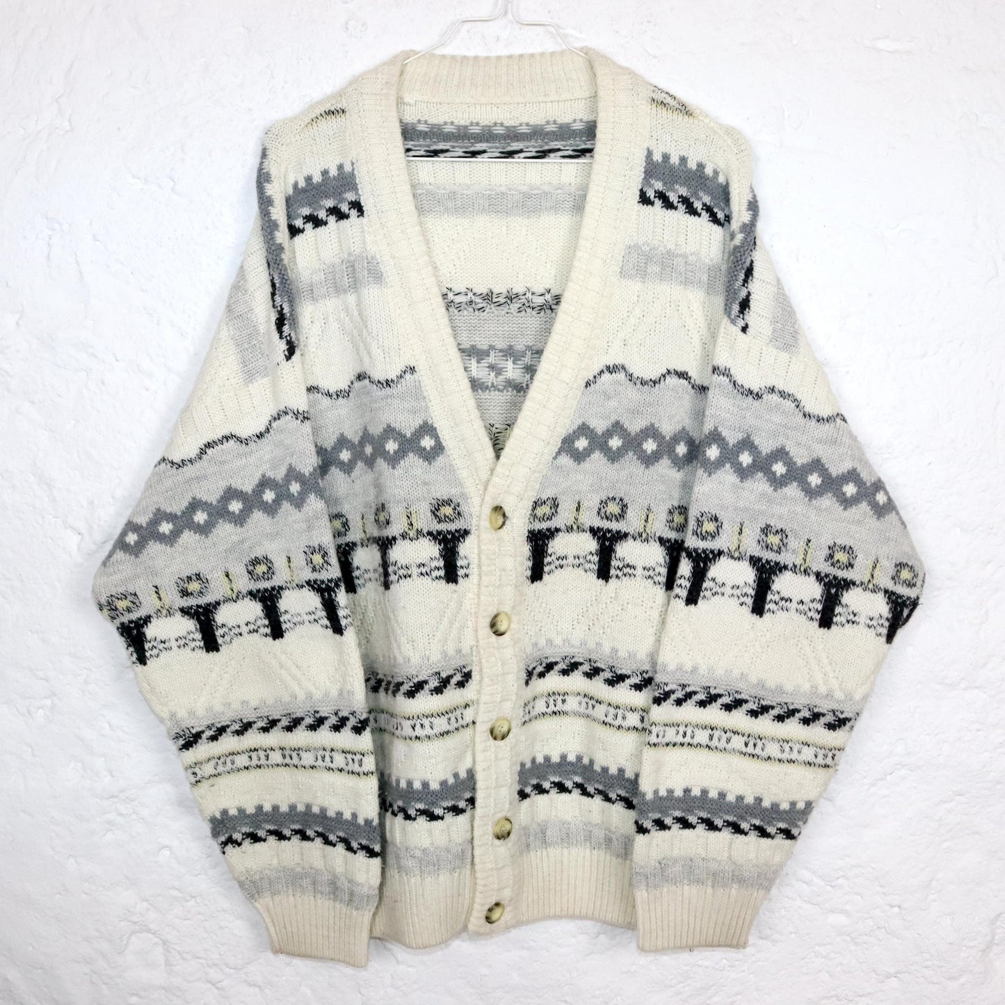 Vintage 80er 90er Cardigan Wollcardigan Wolle Strickjacke cremeweiß gemustert L