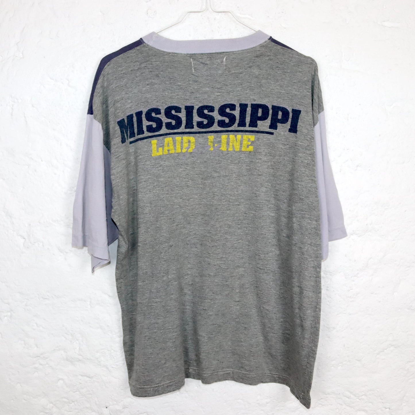 Vintage 80s 90s MISSISSIPPI T-shirt short sleeve print lilac grey M