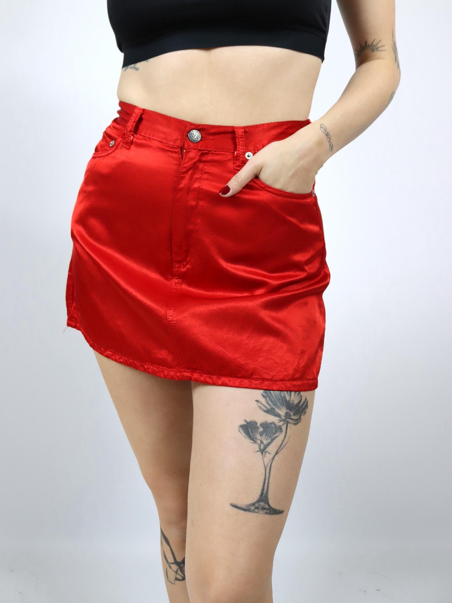 Vintage 80s 90s FIORUCCI satin skirt mini skirt shiny red S