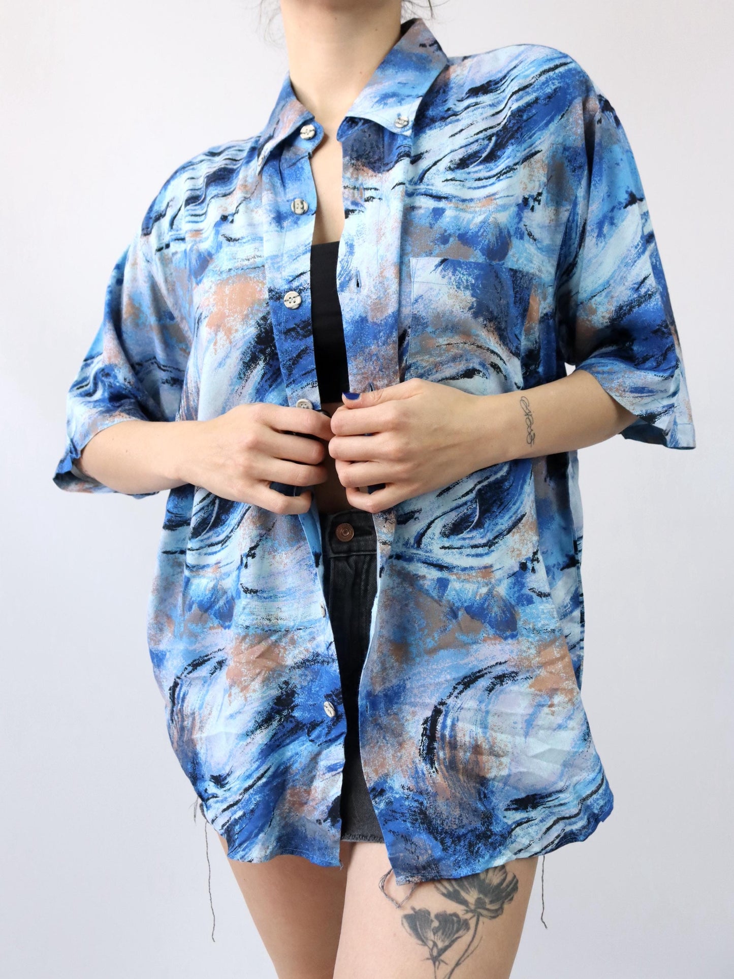 Vintage 80s 90s SUNNY shirt short sleeve crazy pattern blue viscose L
