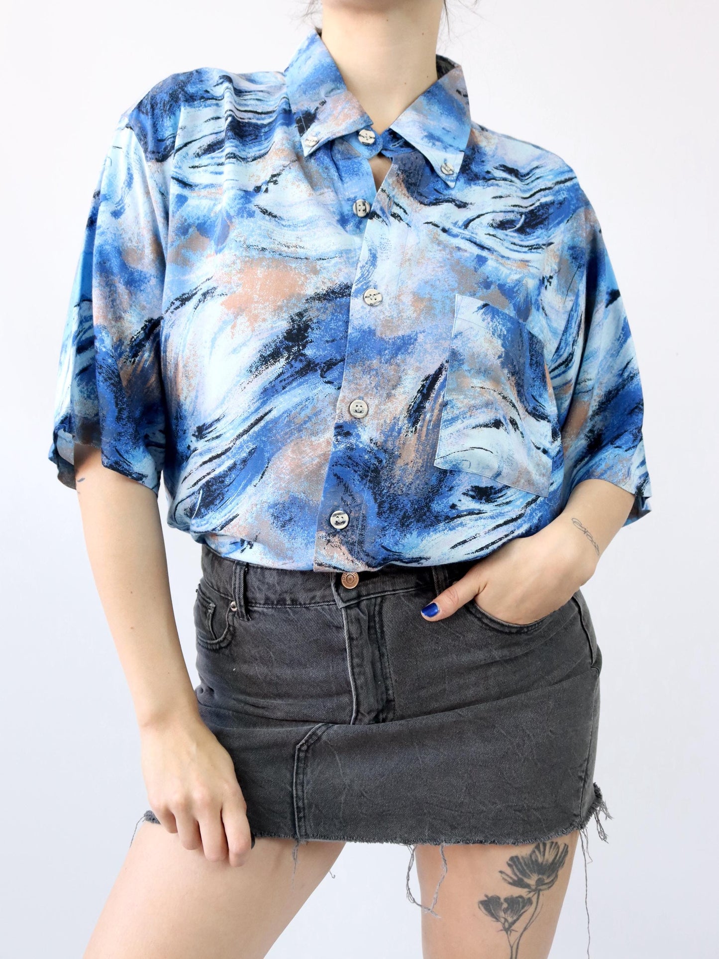Vintage 80s 90s SUNNY shirt short sleeve crazy pattern blue viscose L