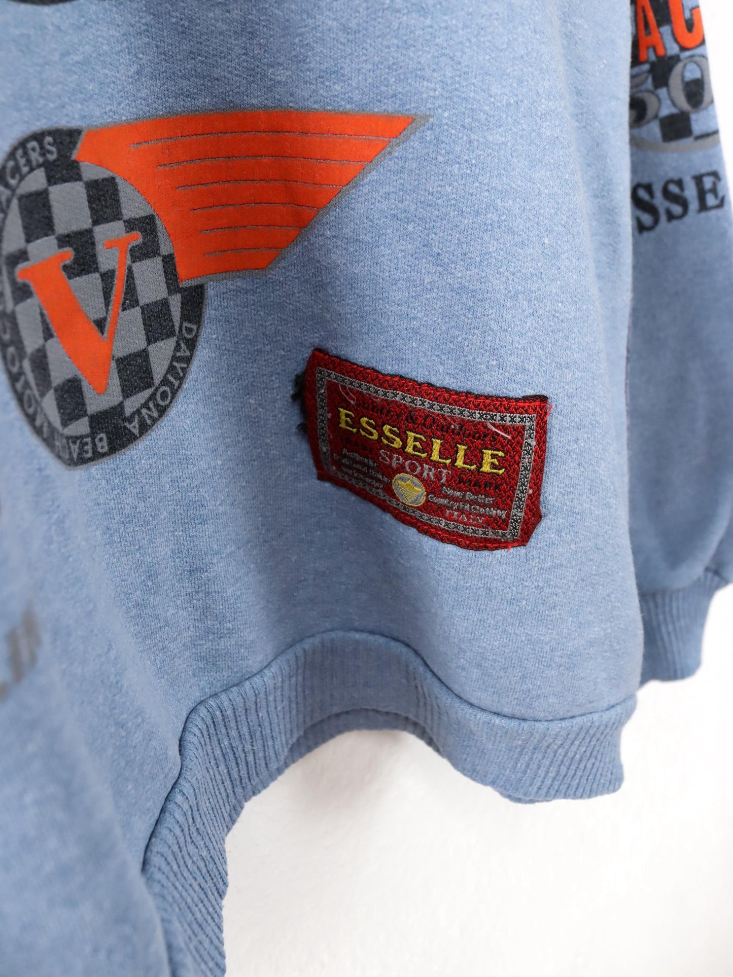 Vintage 80er 90er ESSELLE Sweatshirt Pullover Print Dayton 500 XL