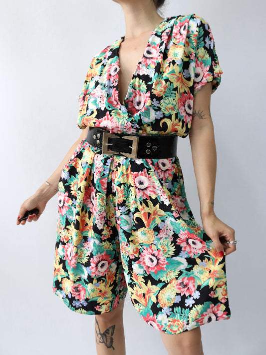 Vintage 80s 90s jumpsuit one-piece short sleeve floral pattern colorful 44