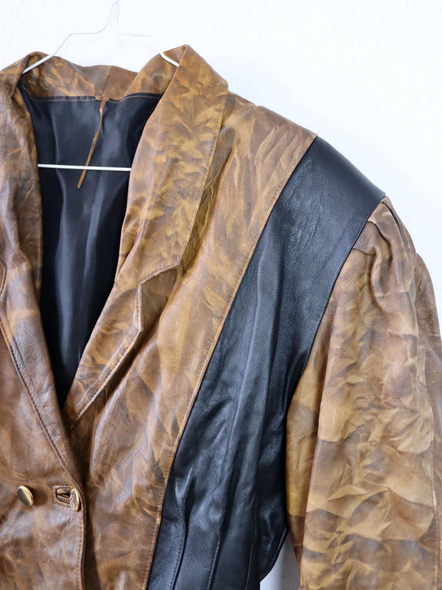 Vintage 80er 90er Lederjacke Schulterpolster kurz geschnitten S/M