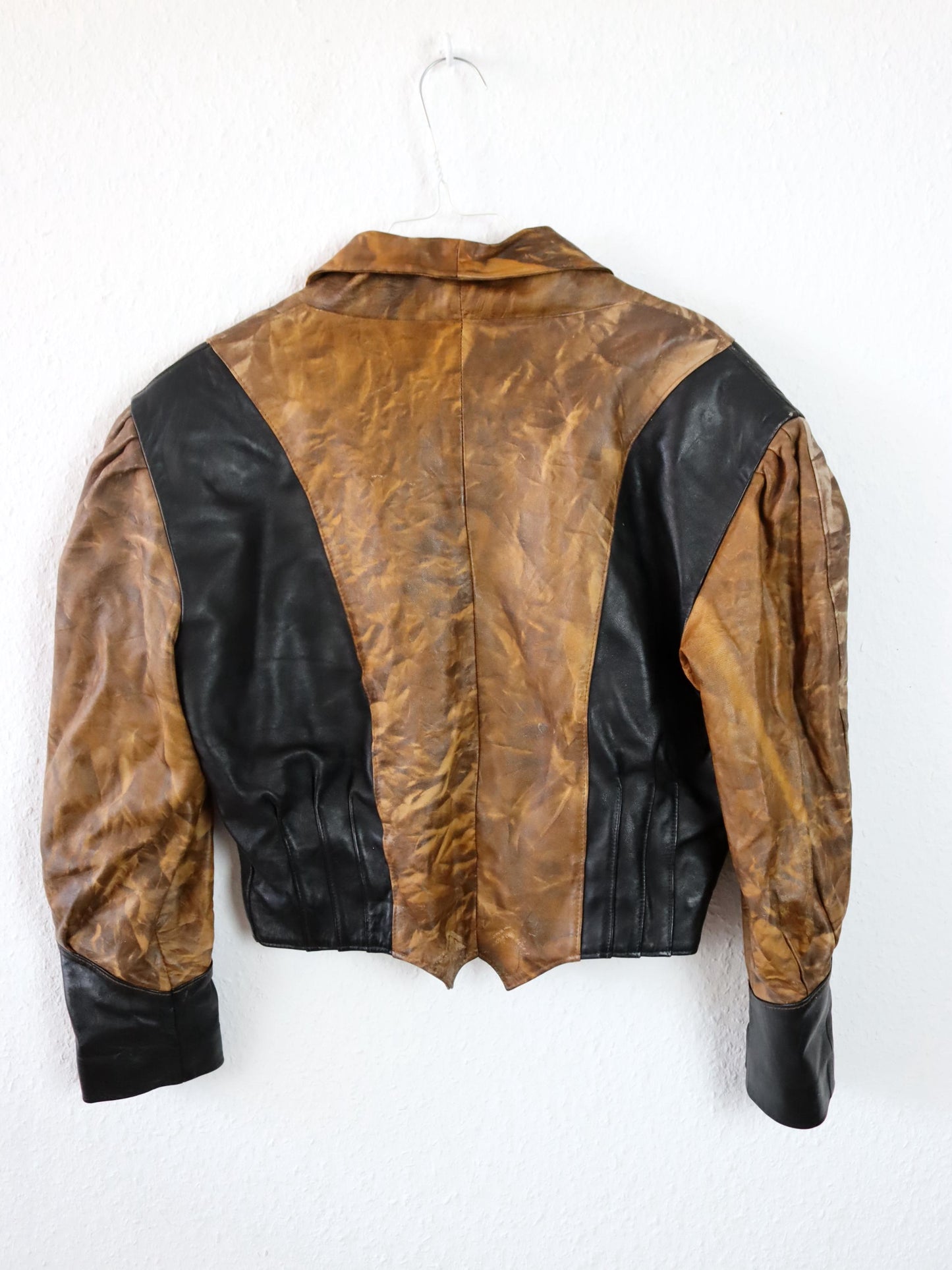 Vintage 80er 90er Lederjacke Schulterpolster kurz geschnitten S/M