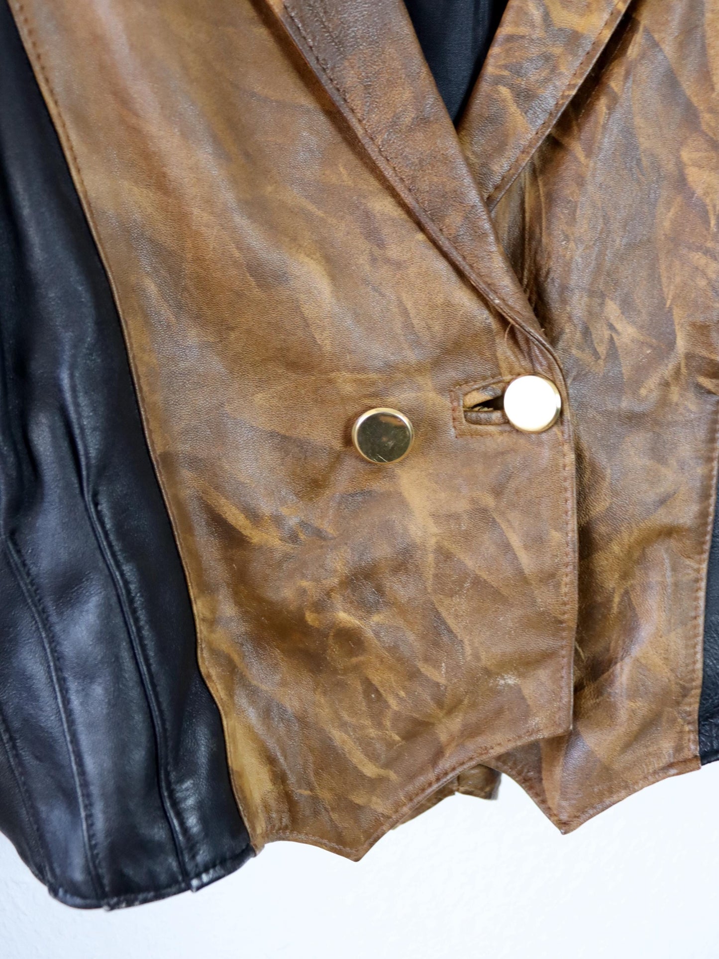 Vintage 80er 90er Lederjacke Schulterpolster kurz geschnitten S/M