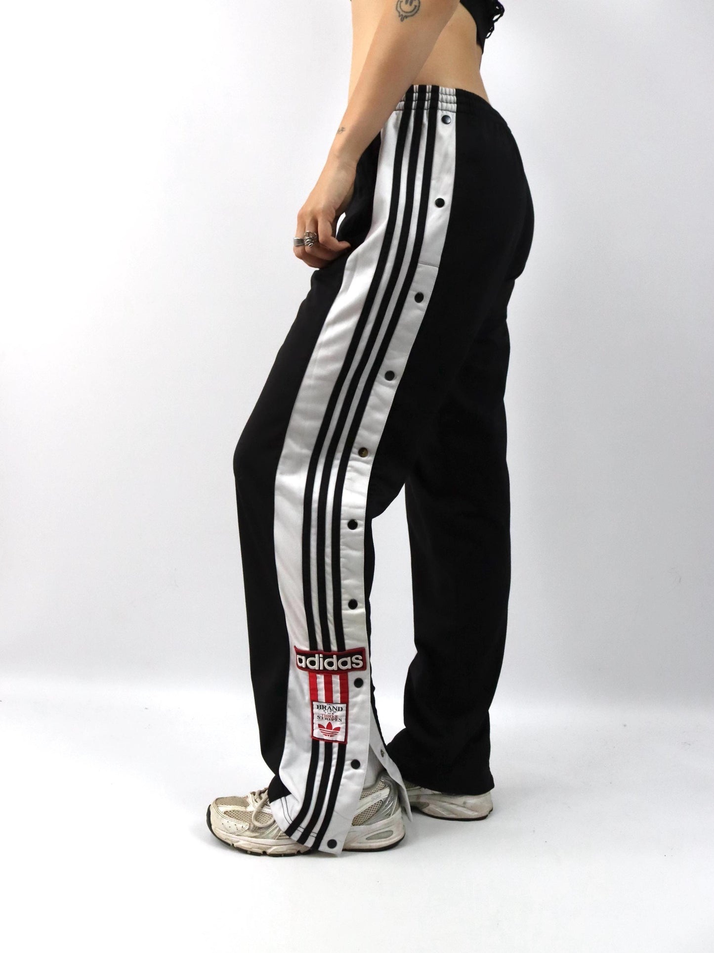 Vintage 80er 90er ADIDAS Jogginghose Trainingshose Adibreak schwarz weiß Knopfleiste D6 M