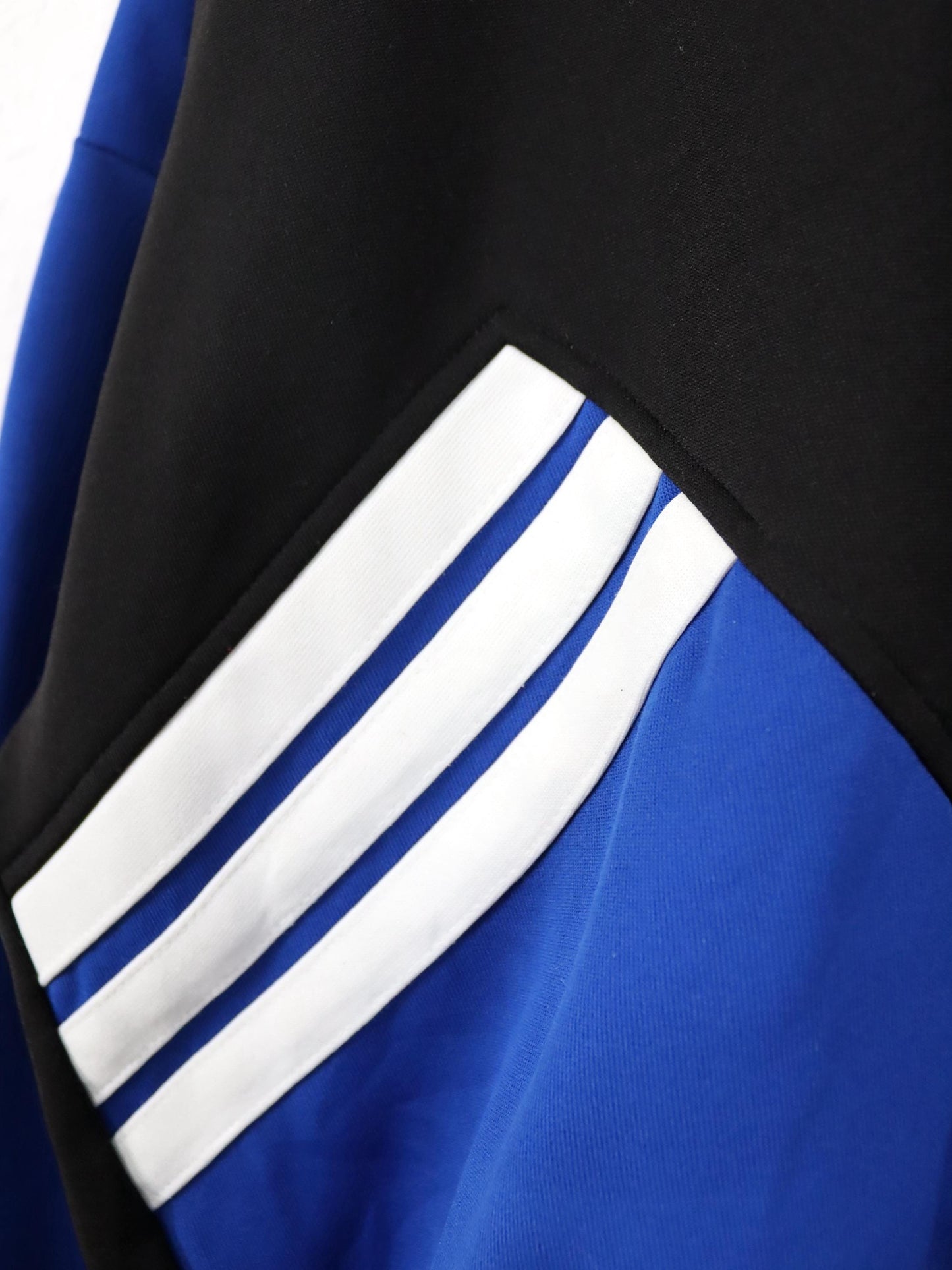 Vintage 80er 90er ADIDAS Sweatshirt Pullover schwarz blau D6 M
