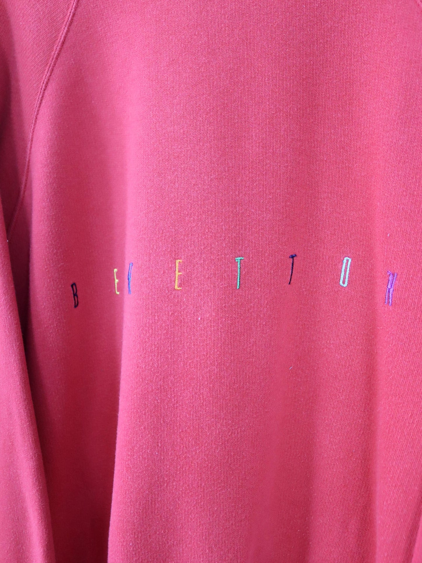 Vintage 80s 90s BENETTON Crewneck Sweatshirt Pullover red multicolored embroidery S