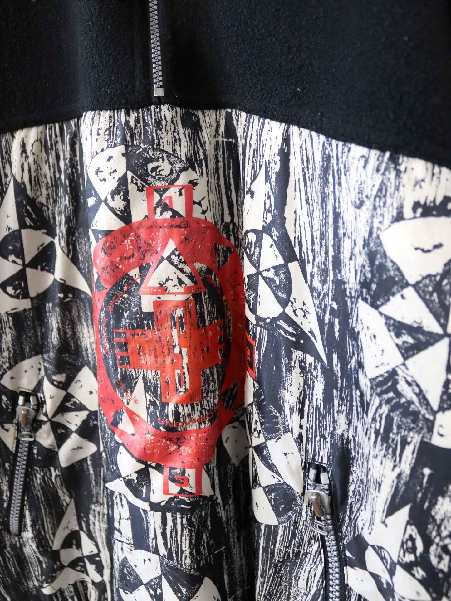 Vintage 80s 90s ETIREL fleece pullover, stand-up collar, crazy pattern, size 164 (S)