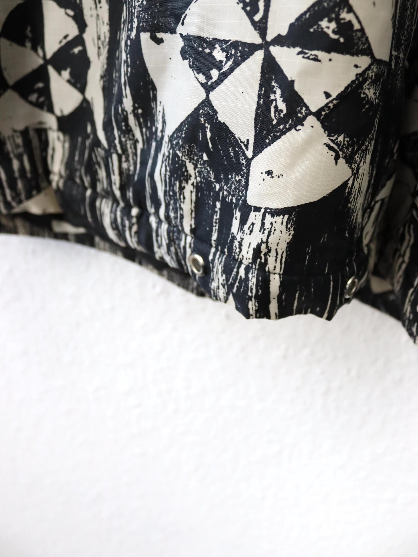 Vintage 80s 90s ETIREL fleece pullover, stand-up collar, crazy pattern, size 164 (S)