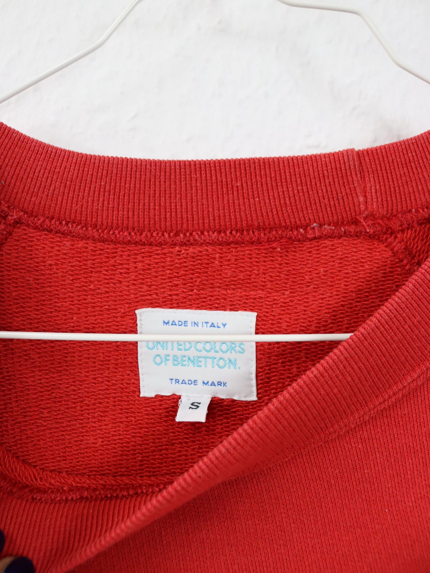 Vintage 80s 90s BENETTON Crewneck Sweatshirt Pullover red multicolored embroidery S