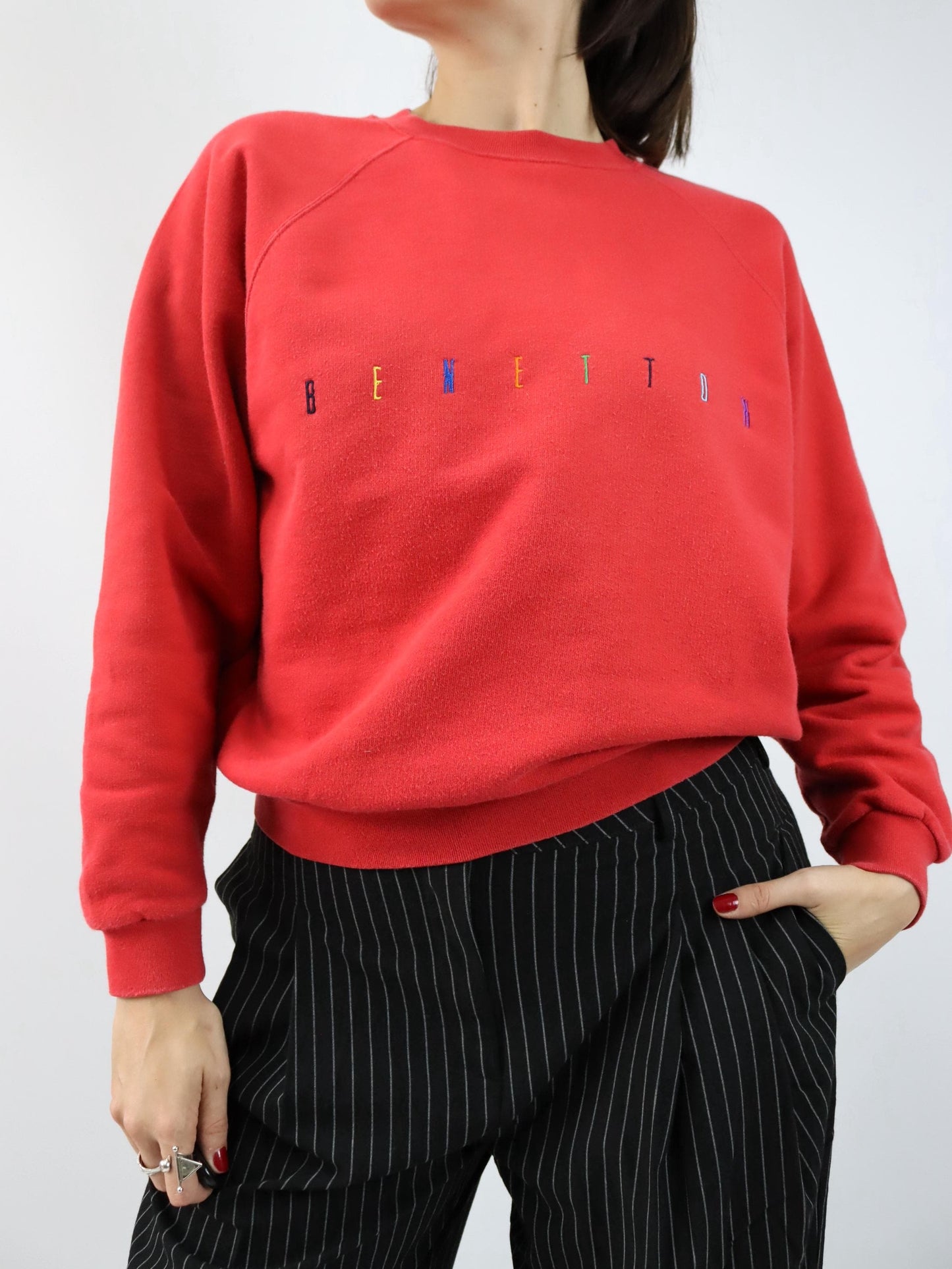 Vintage 80s 90s BENETTON Crewneck Sweatshirt Pullover red multicolored embroidery S