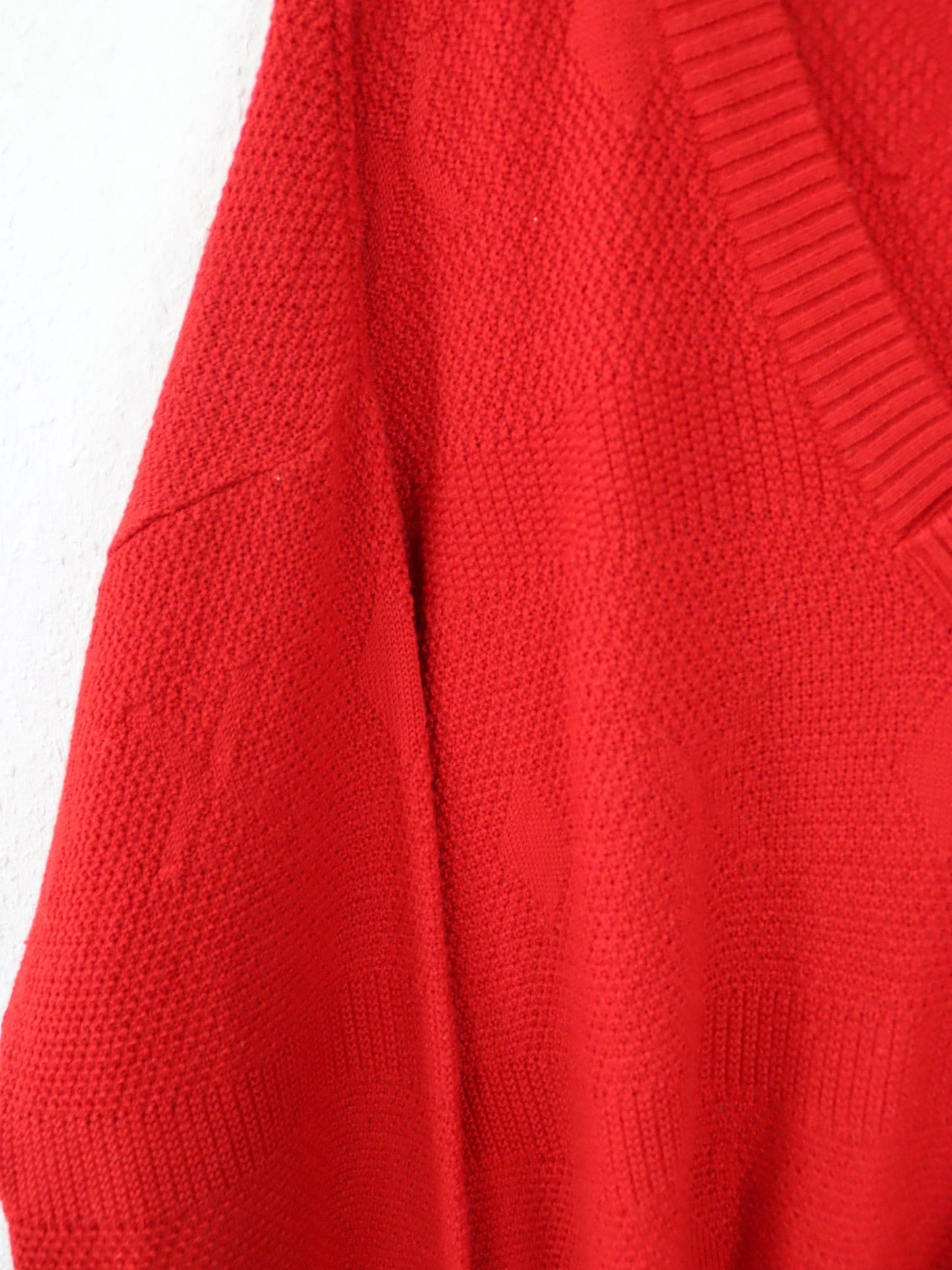 Vintage 80s 90s CON LIVELLO Wool Sweater Pullover V-Neck Virgin Wool Red M