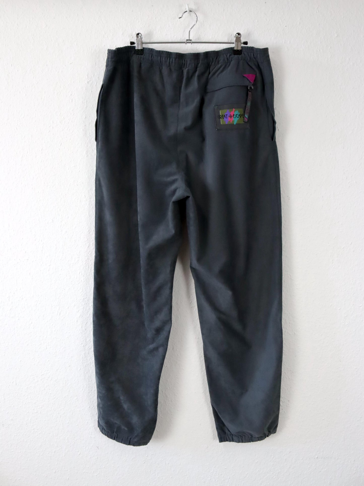 Vintage 80er 90er GREAT ESCAPES Trainingshose Jogginghose grau L