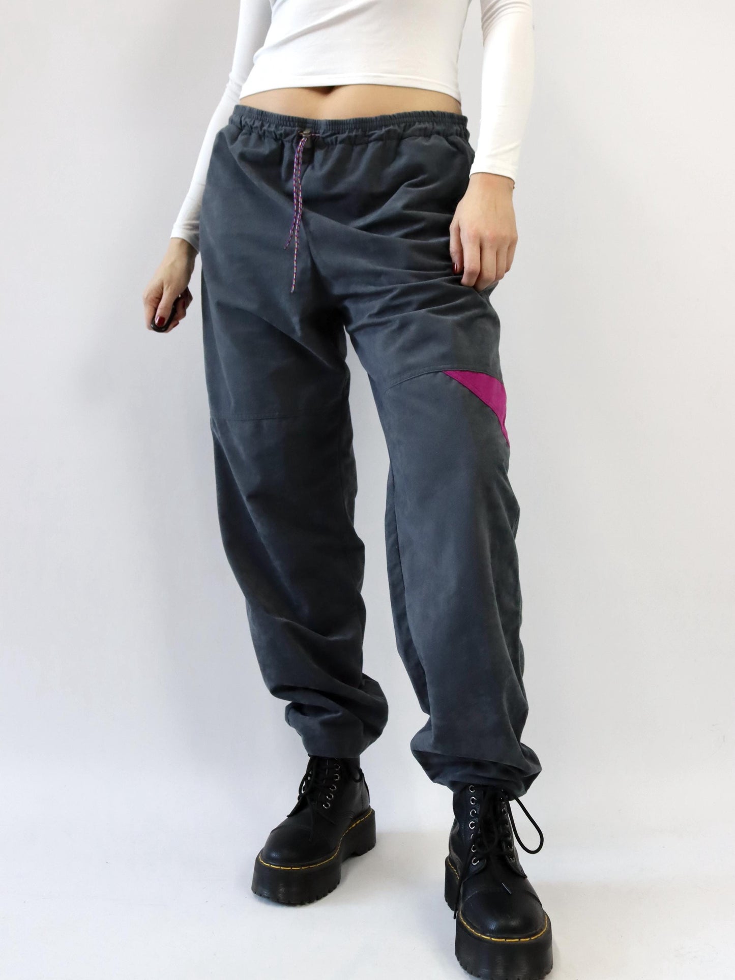 Vintage 80er 90er GREAT ESCAPES Trainingshose Jogginghose grau L