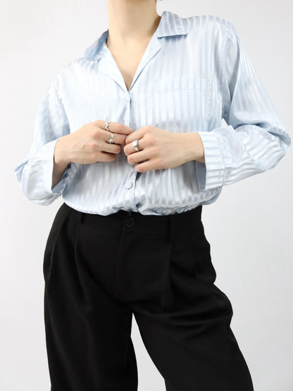 Vintage 80er 90er JP Bluse langarm Pyjamabluse gestreift Satin hellblau S