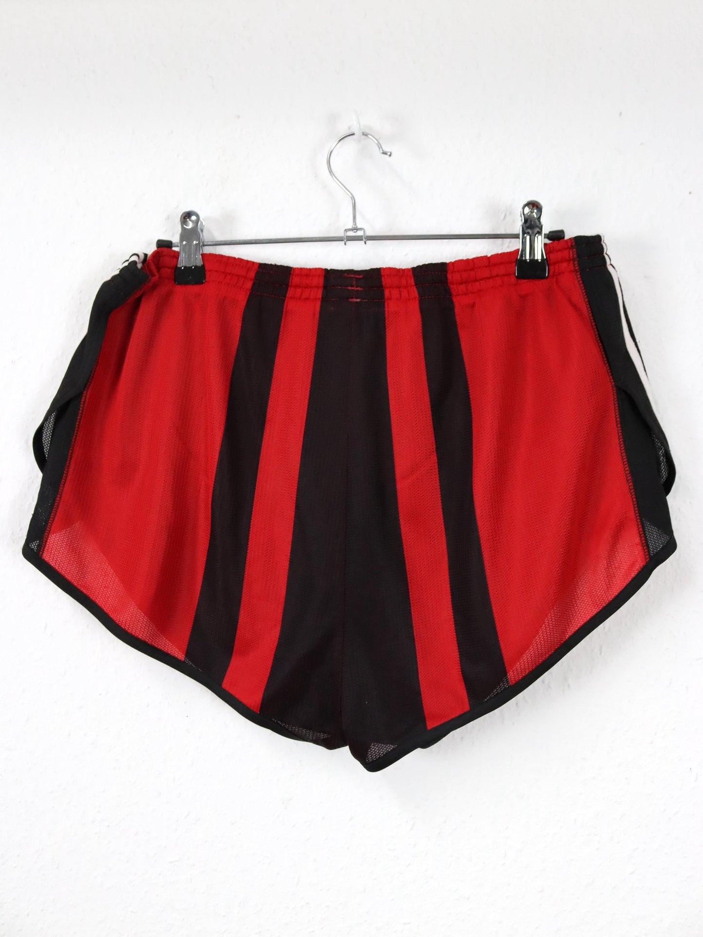 Vintage 80er 90er ADIDAS Laufshorts Shorts kurze Hose schwarz rot gestreift 42