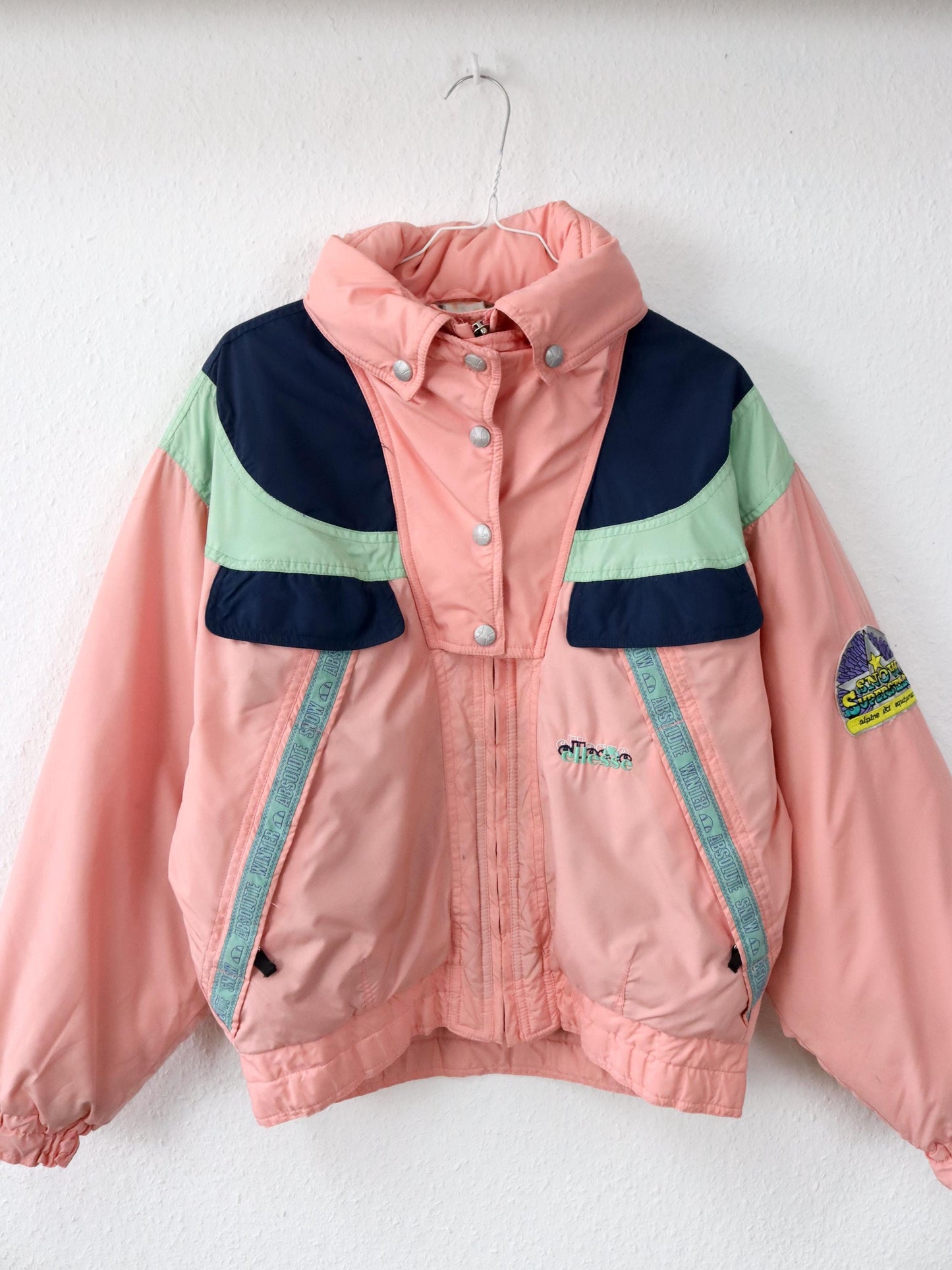 Vintage 80er 90er ELLESSE Winterjacke Skijacke gefüttert Kapuze rosa blau türkis M
