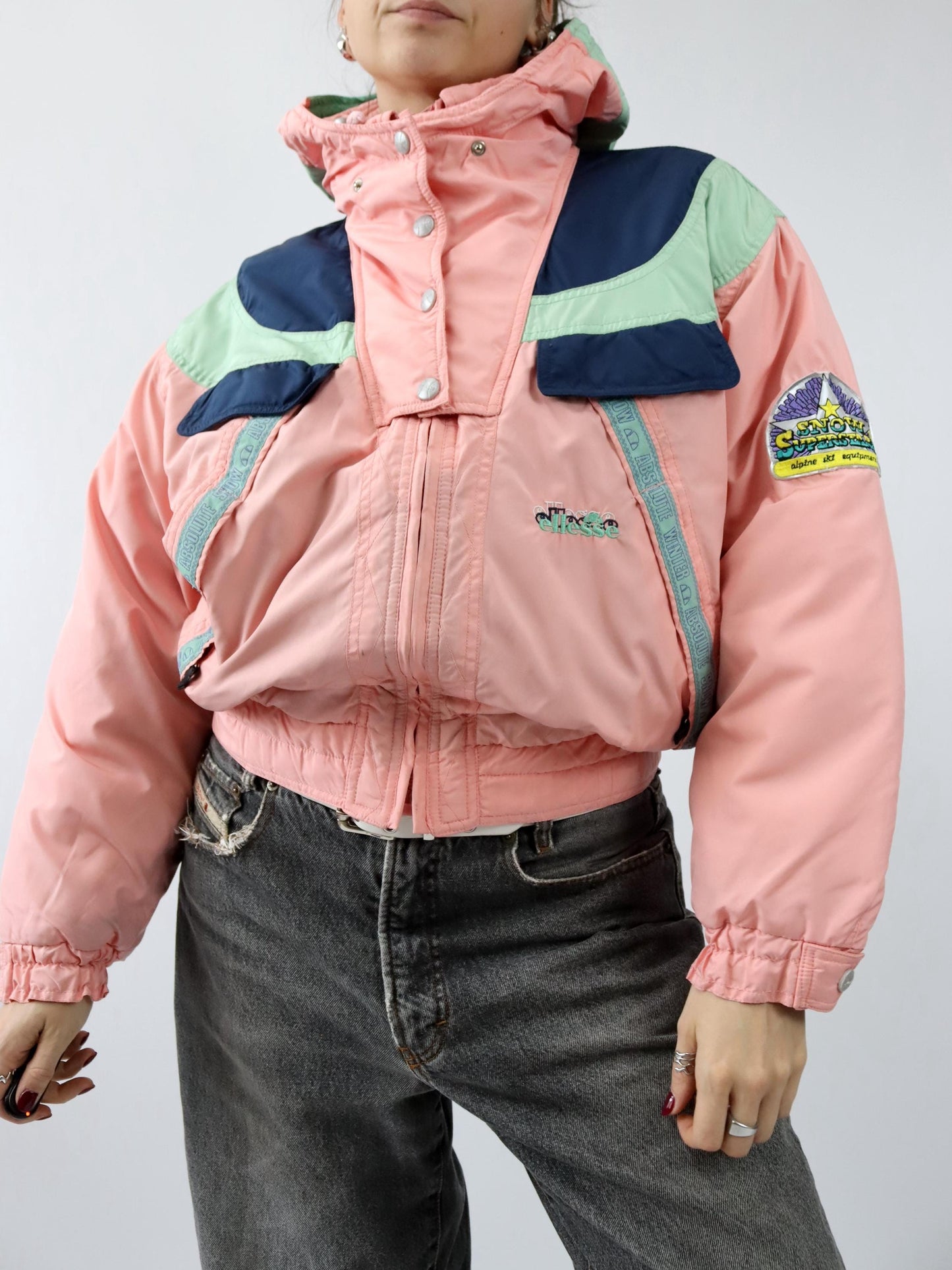Vintage 80er 90er ELLESSE Winterjacke Skijacke gefüttert Kapuze rosa blau türkis M