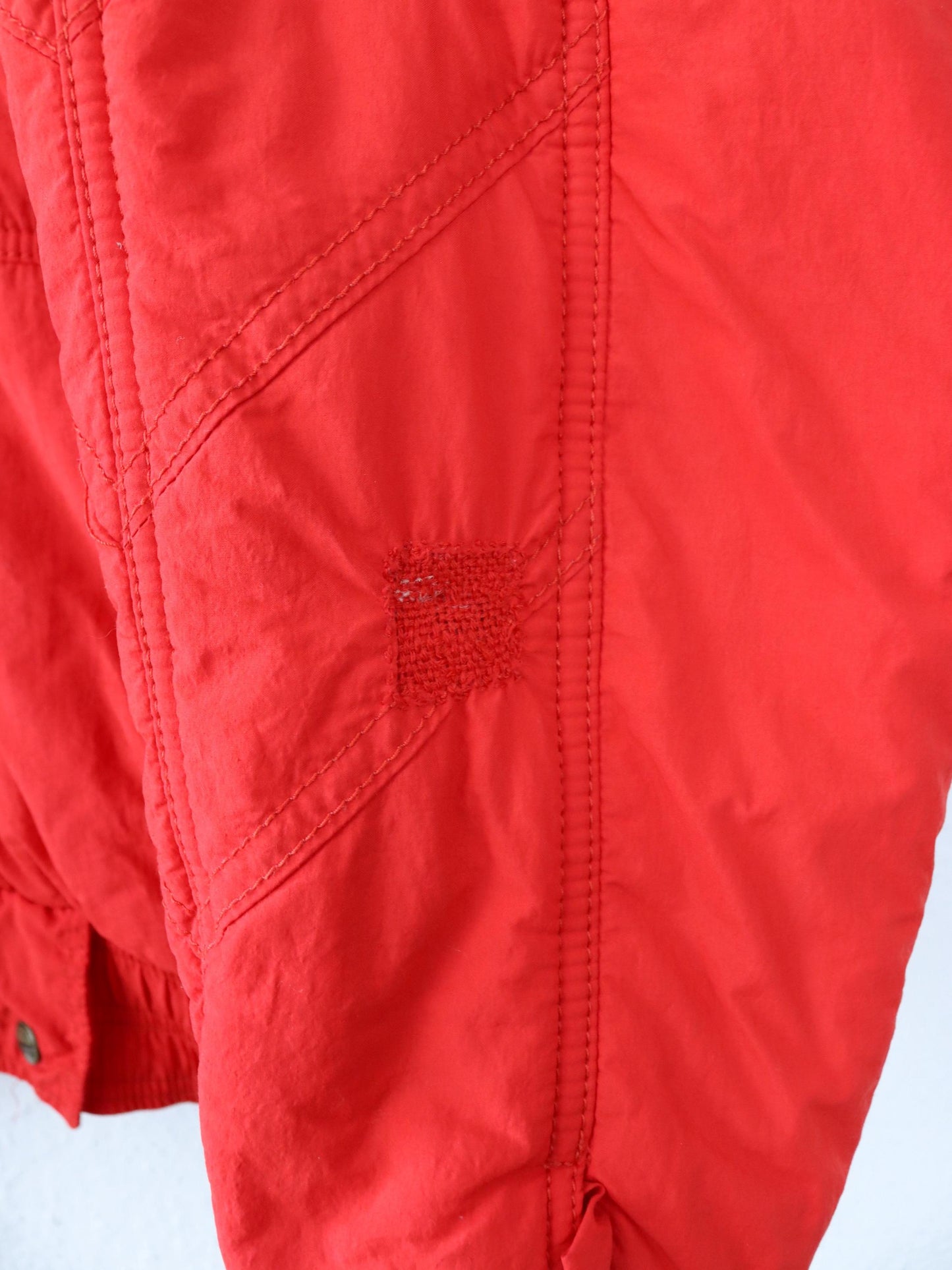 Vintage 80s 90s ELLESSE Winter Jacket Shoulder Pads Lined Red 48 M