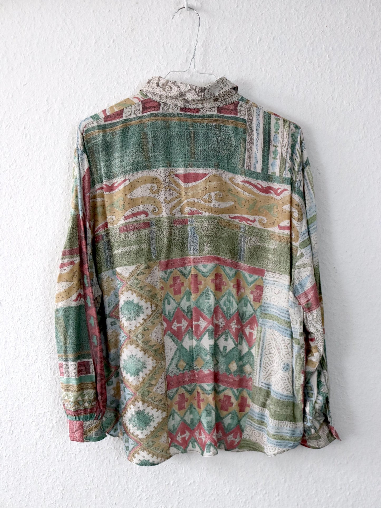 Vintage 80er 90er Bluse langarm crazy pattern Spitzkragen Made in Germany Viskose 38