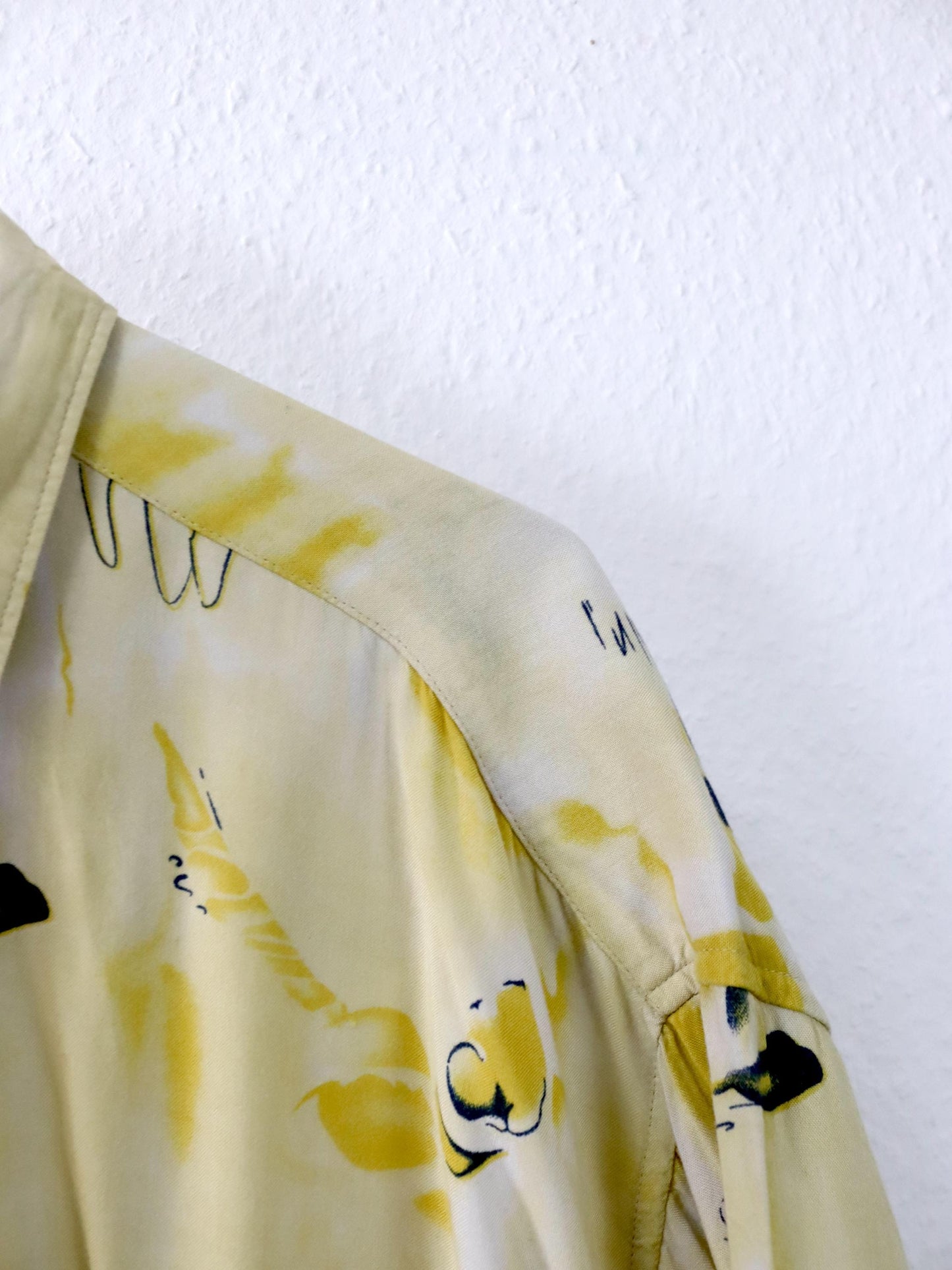 Vintage 80er 90er TRAPEZ Hemd kurzarm crazy pattern gelb Viskose L