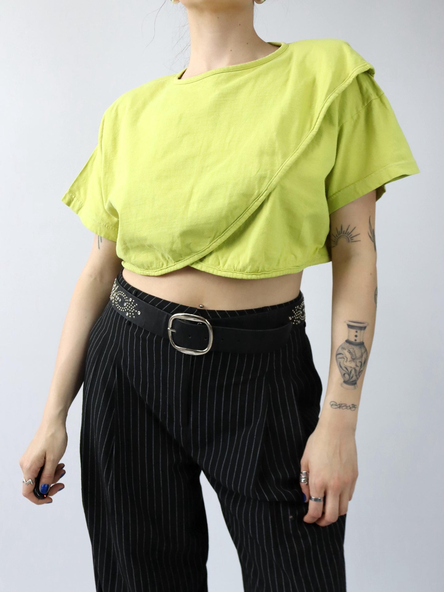 Vintage 80er 90er FREE & EASY Crop Top Shirt kurzarm Schulterbreite 36/38