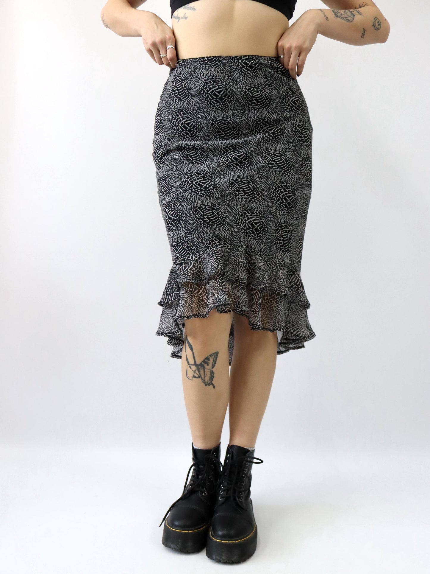 Vintage 90er 00er Y2k CANDA Midirock crazy pattern Mesh Raffung schwarz weiß 38