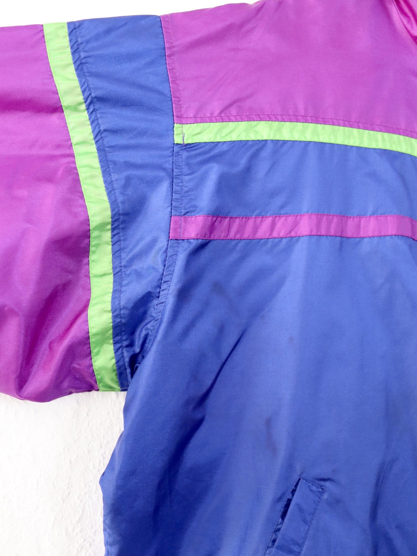 Vintage 80er 90er FILA Trainingsjacke Jacke Stehkragen glänzend blau lila 52 XL