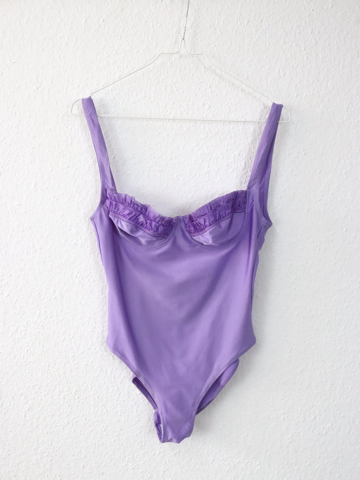 Vintage 80er 90er LYCRA Body Badeanzug Rüschen Flieder rückenfrei 42