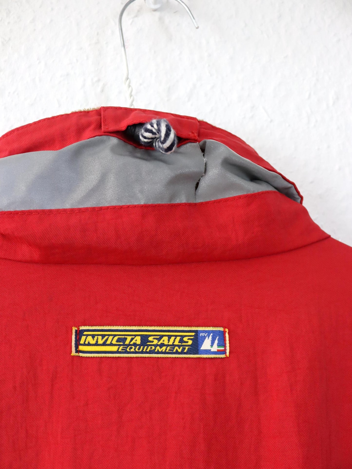Vintage 90er 00er INVICTA Regenjacke Windbreaker Segeljacke rot Stehkragen M